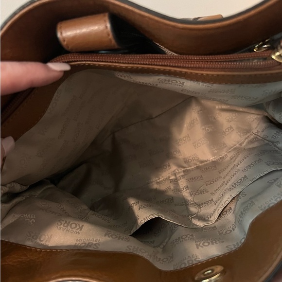 Michael Kors Tan Leather Hamilton Satchel - Picture 5 of 8